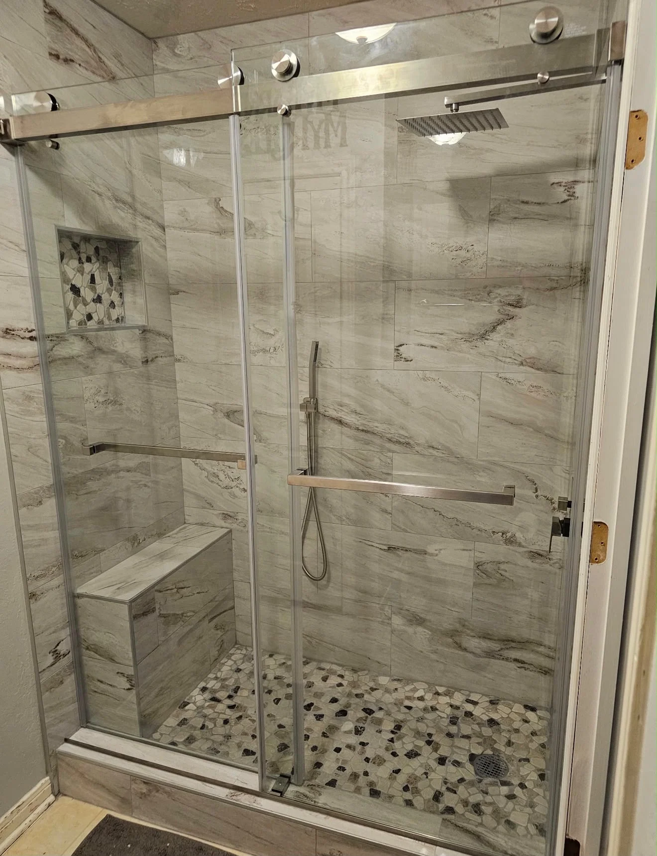 Bathroom remodel completed by LL General Contractor in Houston, project 19