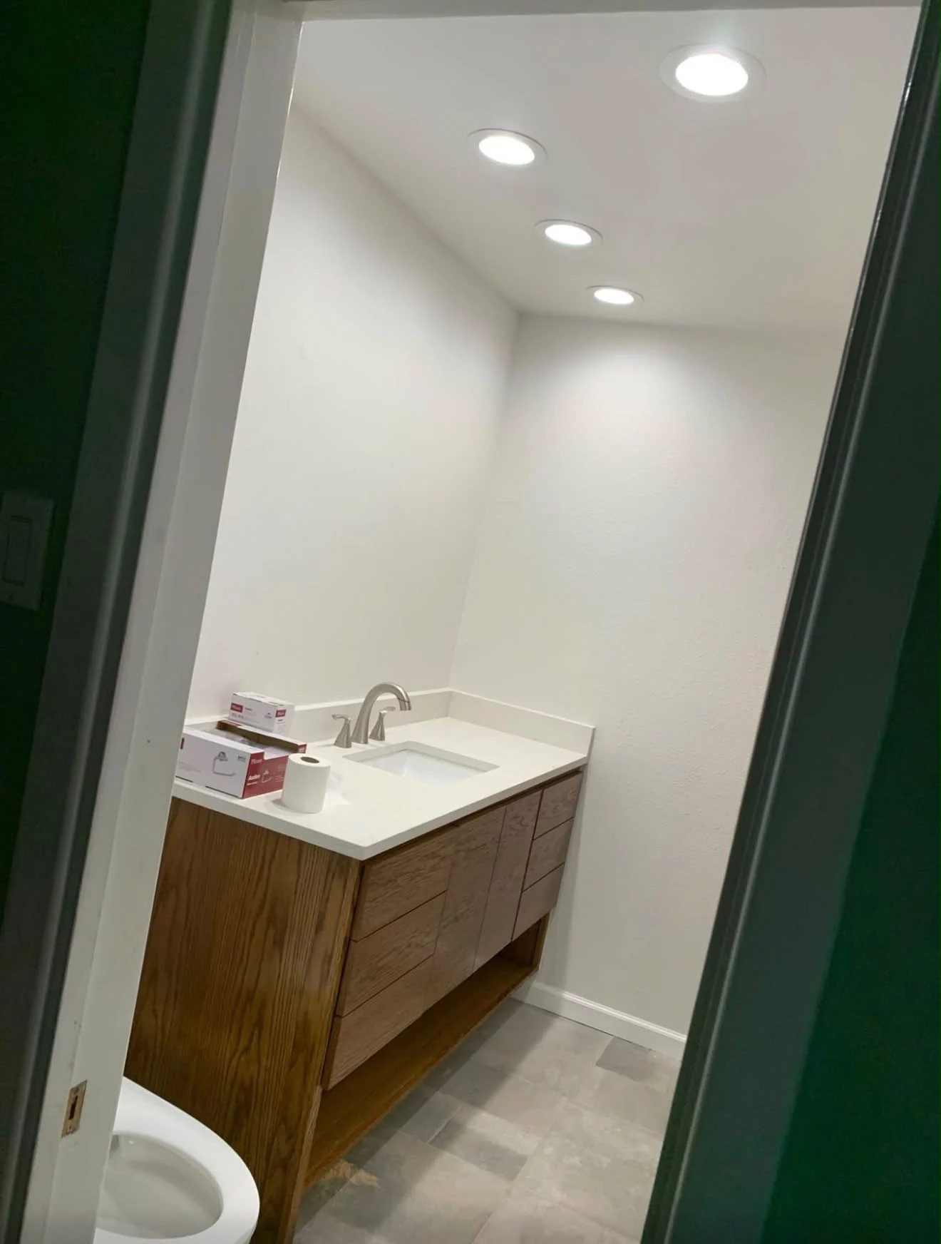Bathroom remodel completed by LL General Contractor in Houston, project 24