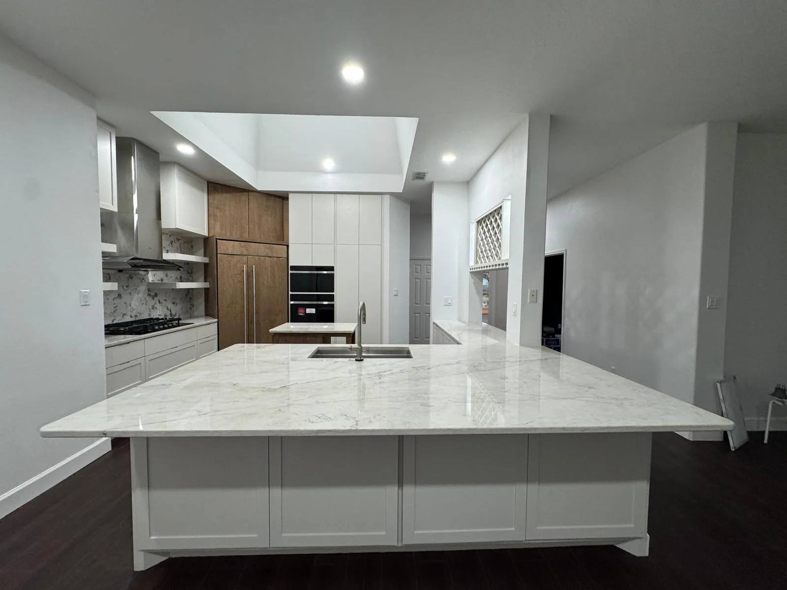 Kitchen remodel completed by LL General Contractor in Houston, project 7