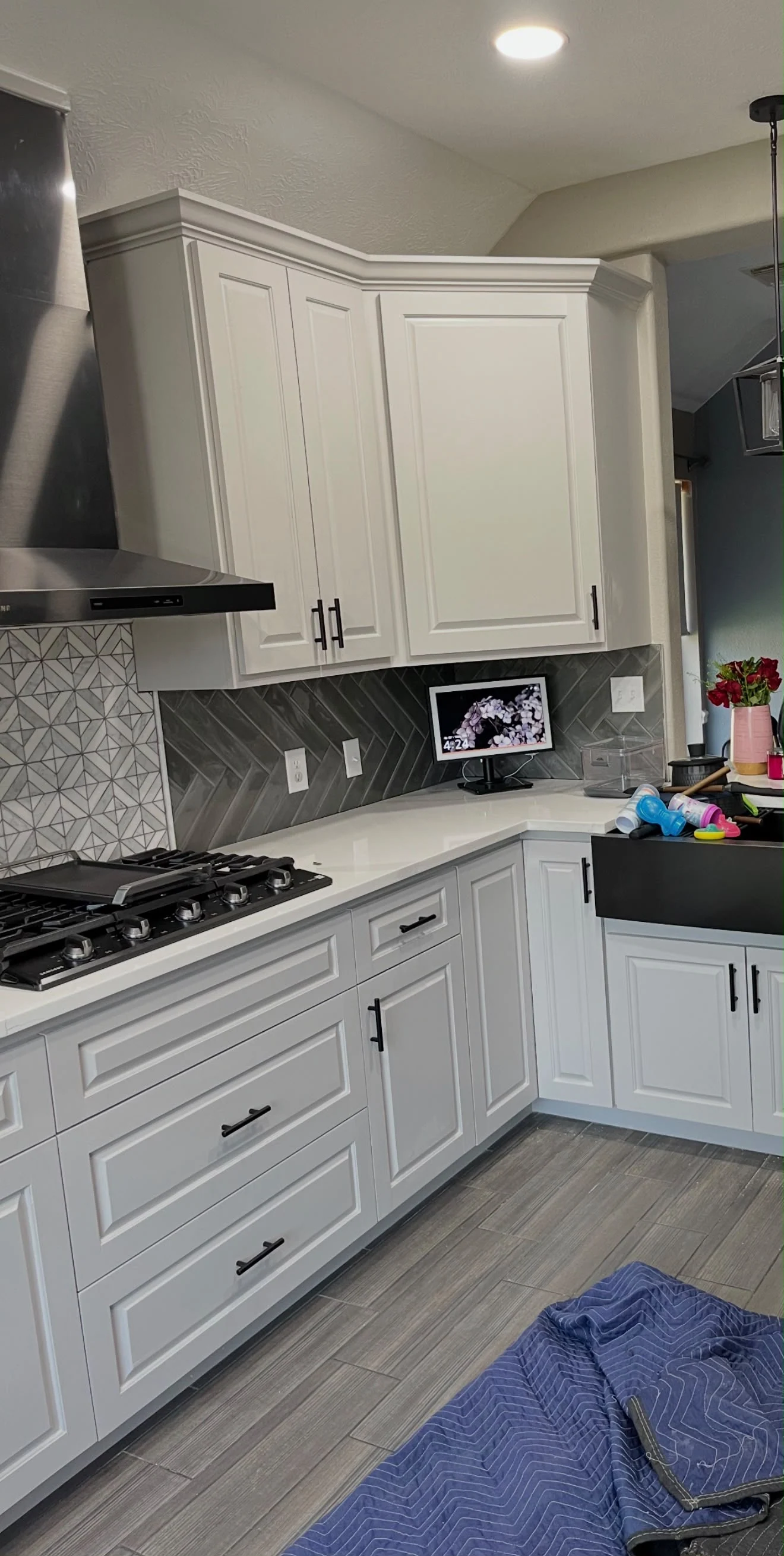 Kitchen remodel completed by LL General Contractor in Houston, project 12