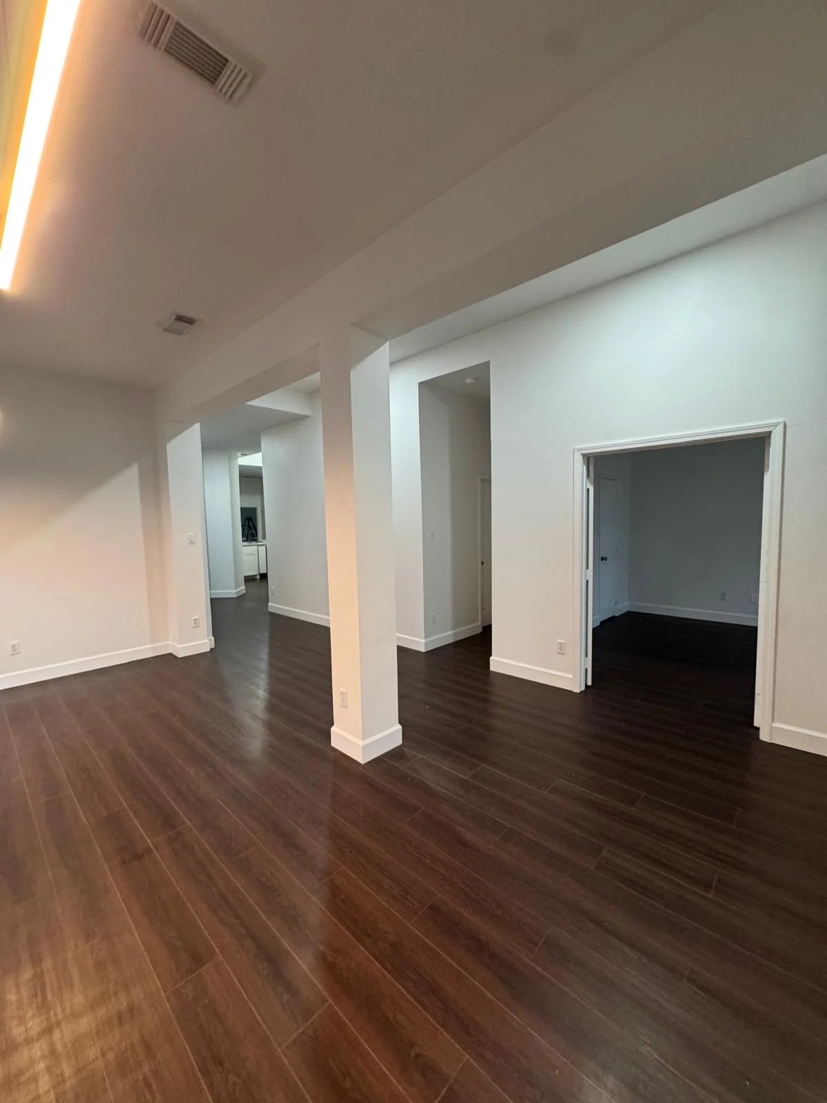 Interior remodel completed by LL General Contractor in Houston, project 2